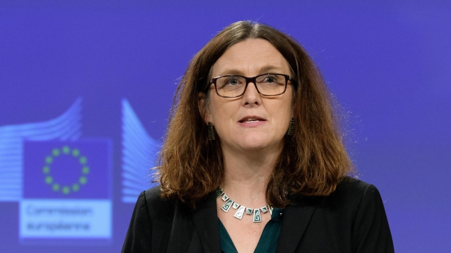 Malmstrom: Η ΕΕ είναι πρόθυμη να συμπεριλάβει όλα τα βιομηχανικά προϊόντα στις εμπορικές συνομιλίες με τις ΗΠΑ