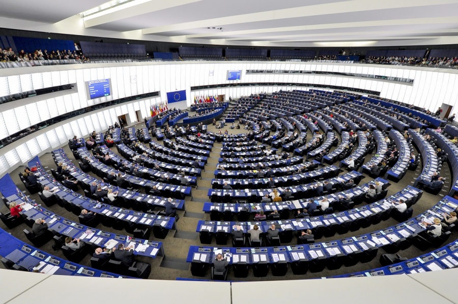 Ευρωπαϊκό Κοινοβούλιο: Επικύρωσε την κατάργηση της χρήσης πλαστικών μίας χρήσης στην ΕΕ