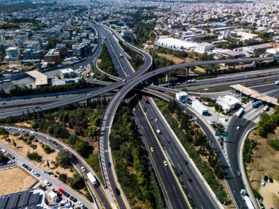 Σε εφαρμογή το νέο ψηφιακό σύστημα της αστυνομίας: Drones, κάμερες και AI στη μάχη για την αποσυμφόρηση των δρόμων της Αττικής