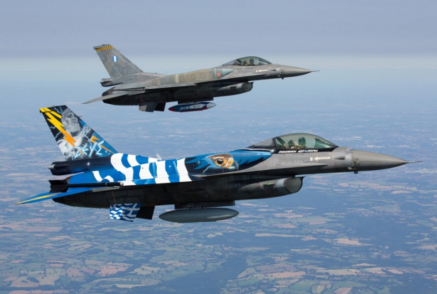 Πάνω από τη Βόρεια Μακεδονία πέταξαν τα πρώτα ελληνικά πολεμικά αεροσκάφη