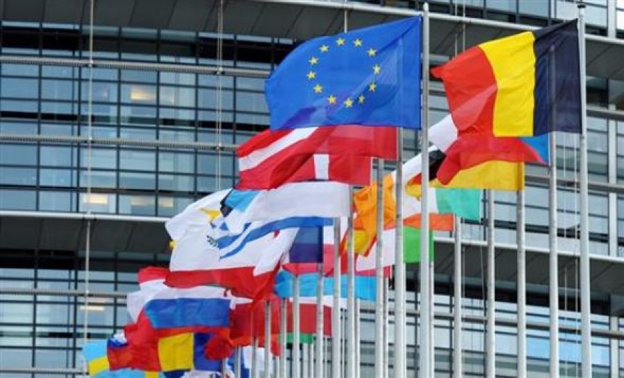 ΕΕ: Ενέκρινε δύο πράσινες προτάσεις για χρηματοδότηση των λιμένων Ηγουμενίτσας, Ραφήνας και Πειραιά