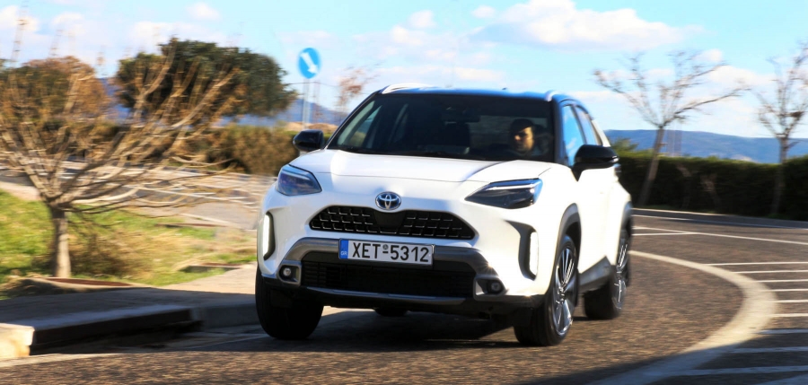 Δοκιμάζουμε το Toyota Yaris Cross 1.5 Hybrid AWD-i