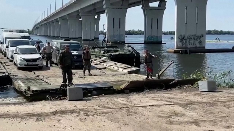 Μ. Βρετανία: Οι Ρώσοι επιχειρούν να κατασκευάσουν μια πλωτή γέφυρα στην Kherson