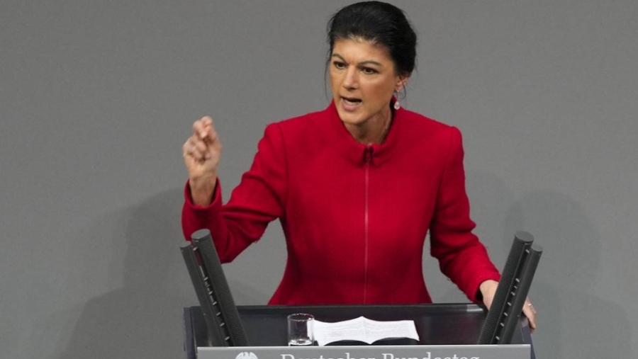 Κόλαφος η Wagenknecht για τις αποστολές όπλων στην Ουκρανία: Επικίνδυνη τρέλα - Οδεύουμε σε έναν μεγάλο ευρωπαϊκό πόλεμο