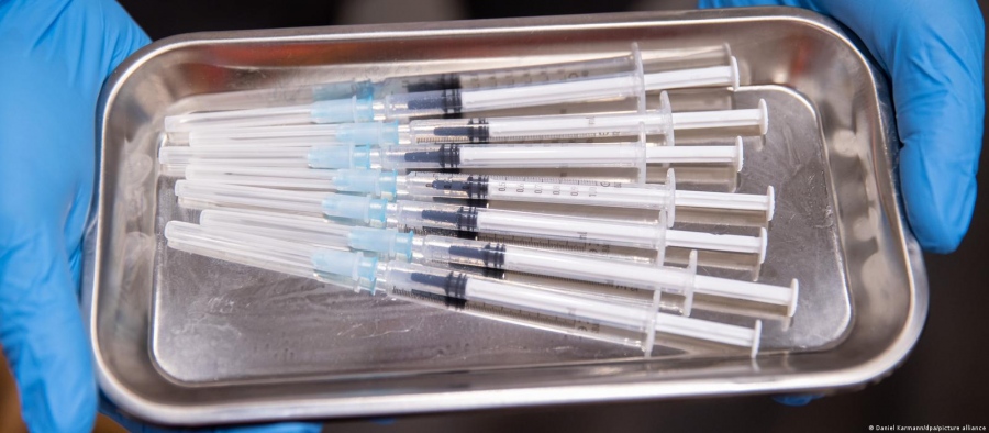Γερμανία: Πάνω από 300 αγωγές για τις παρενέργειες των εμβολίων κορωνοϊού - Ξεκίνησαν δίκες κατά Biontech, Astrazeneca
