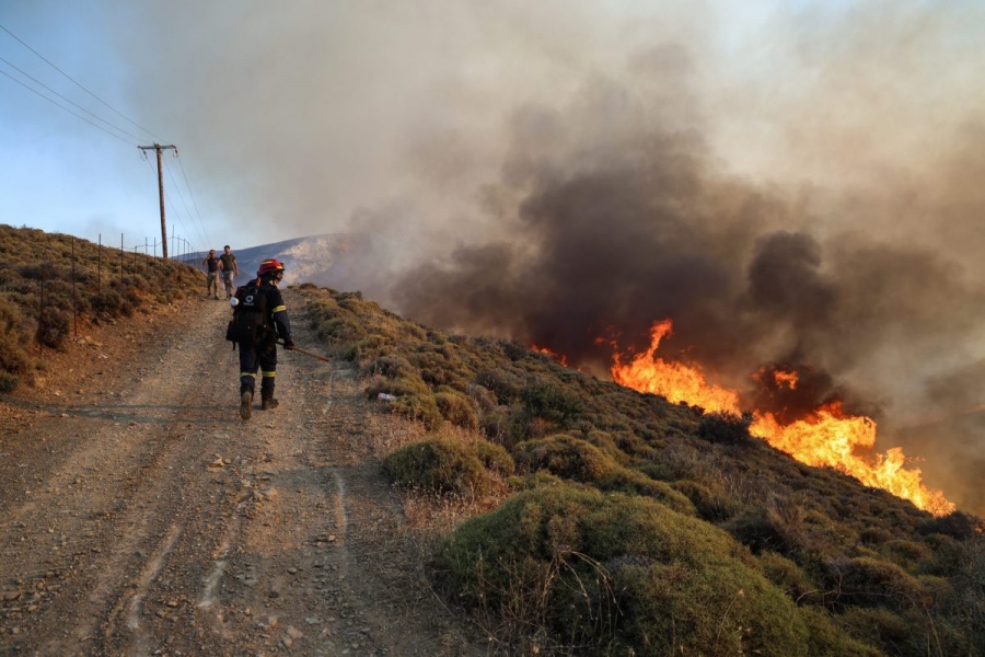 Πάνω από 43 πυρκαγιές σε όλη την Ελλάδα το τελευταίο 24ωρο