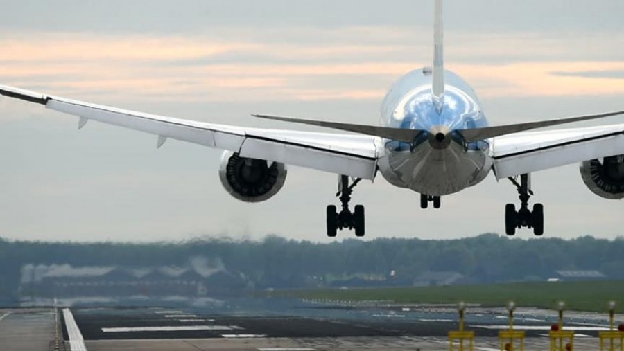 ΕΕ: Συμφωνία για κοινό υγειονομικό πρωτόκολλο στα αεροπορικά ταξίδια