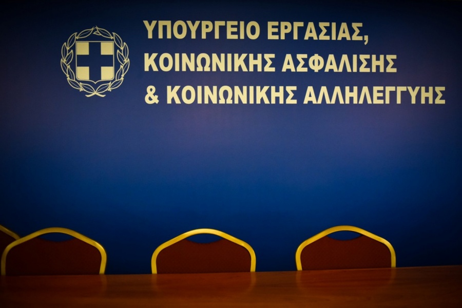 Αποκλειστικό - Έρχονται διπλές αλλαγές στα εργασιακά και προστασία στην «Περιστασιακή Απασχόληση»