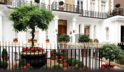 Νέοι κανόνες της Airbnb για επισκέπτες κάτω των 25 ετών