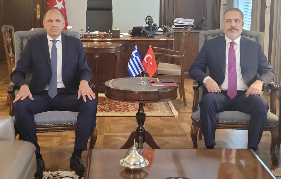Σε οδικό χάρτη τριών επιπέδων κατέληξαν Γεραπετρίτης – Fidan - Στις 18/9 η συνάντηση Μητσοτάκη - Erdogan