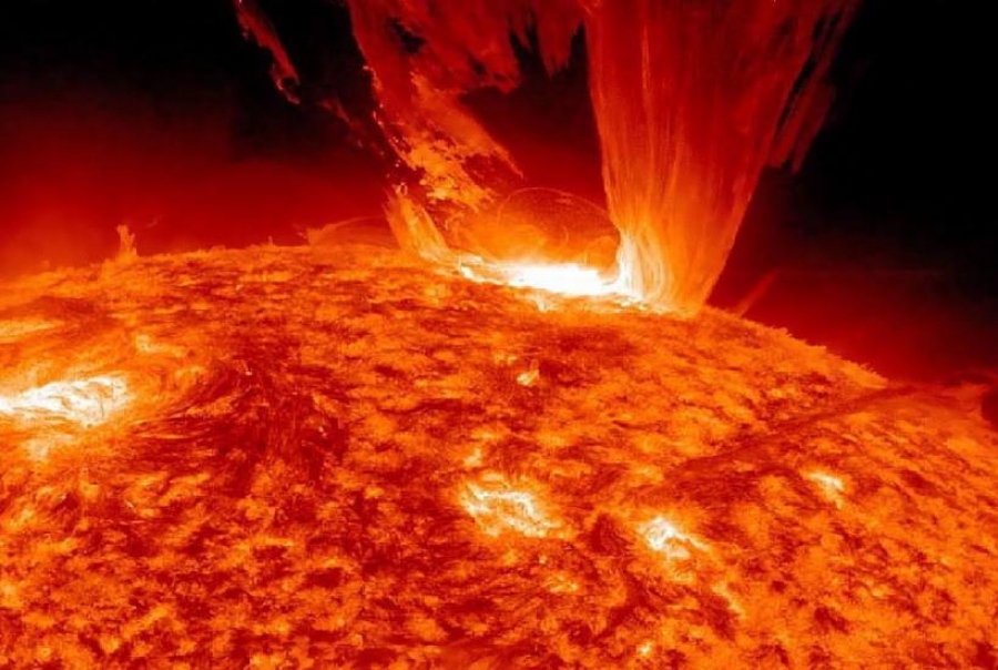 Η μαύρη σιωπή - Ένας κόκκινος γίγαντας πλησιάζει: O Ήλιος θα... «σκοτώσει» τη Γη