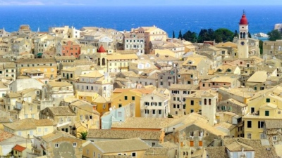 Booking.com: Πού θα ταξιδέψουν οι Έλληνες την Πρωτομαγιά