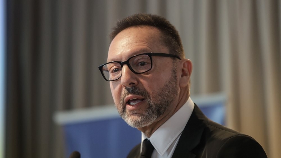 Στουρνάρας: Αδιαπραγμάτευτος εθνικός στόχος η επενδυτική βαθμίδα – Ατελής δημοσιονομική και τραπεζική ένωση η Ευρωζώνη
