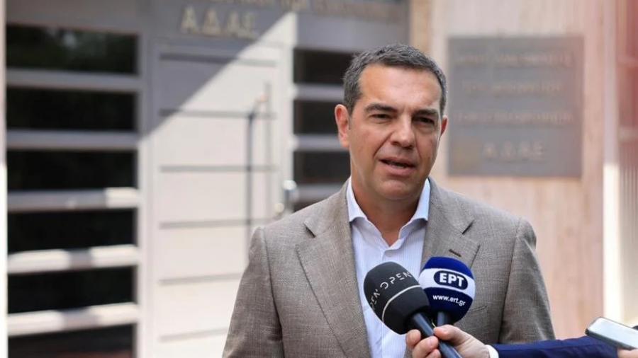 Στην ΑΔΑΕ ο Τσίπρας για το σκάνδαλο των υποκλοπών: Το φως νίκησε το σκοτάδι - Συνάντηση με Ράμμο
