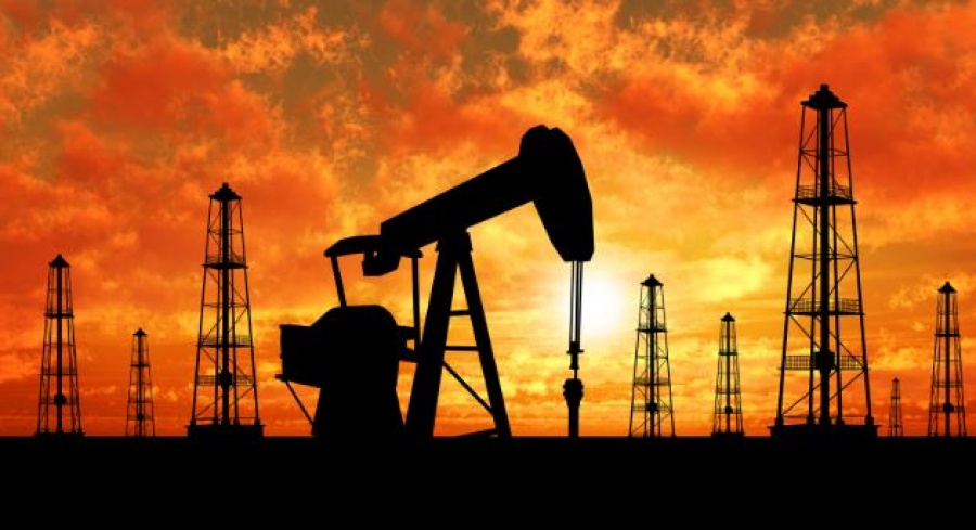 «Ελεύθερη πτώση» 4% για το πετρέλαιο – Στα 68 δολ. το αργό, στα 72,2 δολάρια το Brent