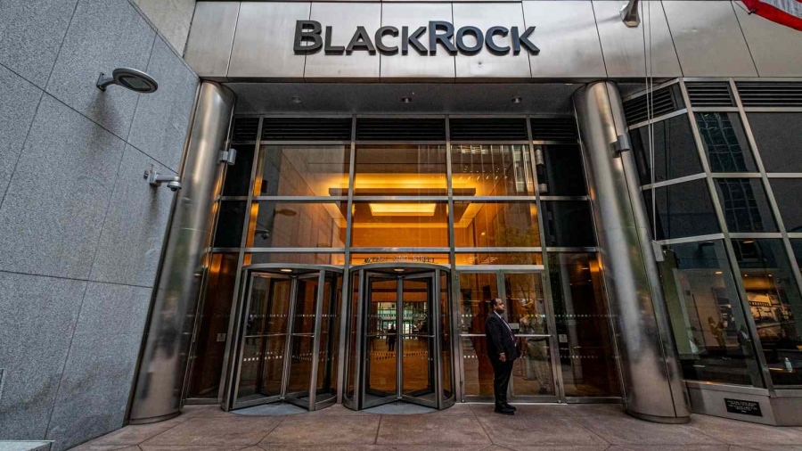 BlackRock: Πόρτα εξόδου σε 600 υπαλλήλους