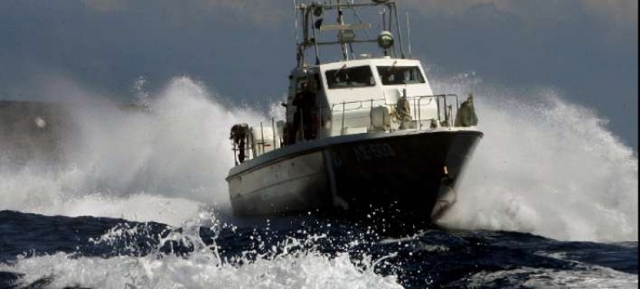 Συνδρομή λιμενικού με σκάφη για τον απεγκλωβισμό πυρόπληκτων στην ευρύτερη περιοχή της Ραφήνας