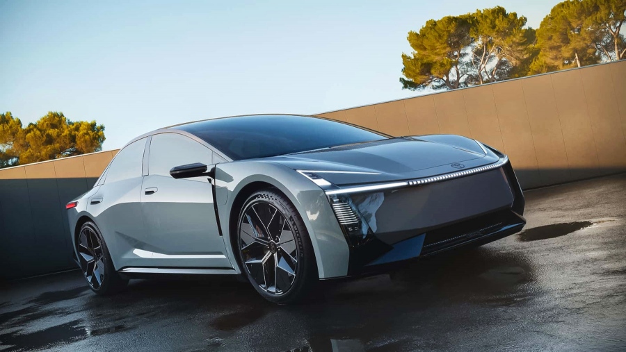 Toyota Corolla Concept: Προεπισκόπηση της νέας γενιάς με κάθε είδους κινητήρα