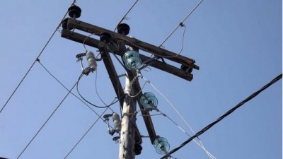 Εύβοια: Χωρίς ρεύμα στον Δήμο Κύμης – Αλιβερίου λόγω έκρηξης σε υποσταθμό του ΔΕΔΔΗΕ στο παλιό εργοστάσιο της ΔΕΗ