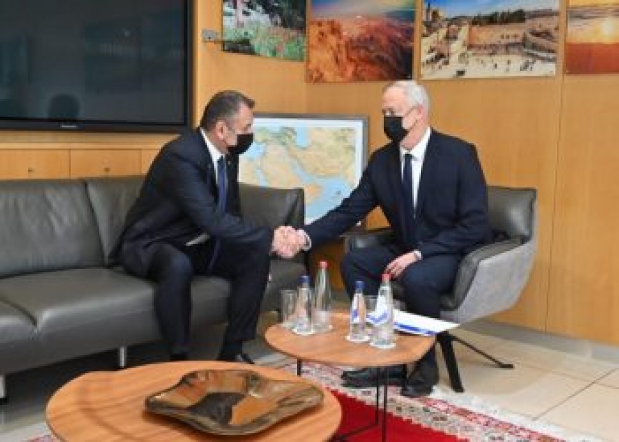 Economist 2022: Τη σημασία της αμυντικής σχέσης Ελλάδας - Ισραήλ συζήτησαν Παναγιωτόπουλος - Benjamin Gantz