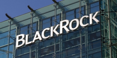 Η BlackRock συγκέντρωσε κεφάλαια 4,8 δισ. δολ. για επενδύσεις σε ΑΠΕ