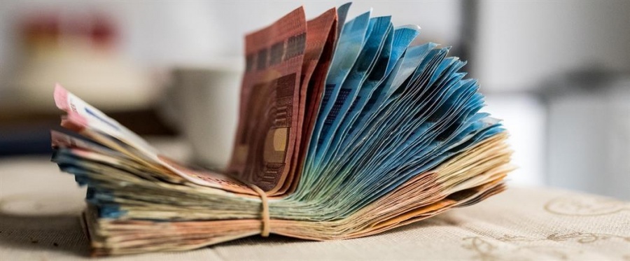 «Φρένο» ΕΚΤ για μειωμένα μετρητά - Μένει στα 500 ευρώ το όριο των συναλλαγών