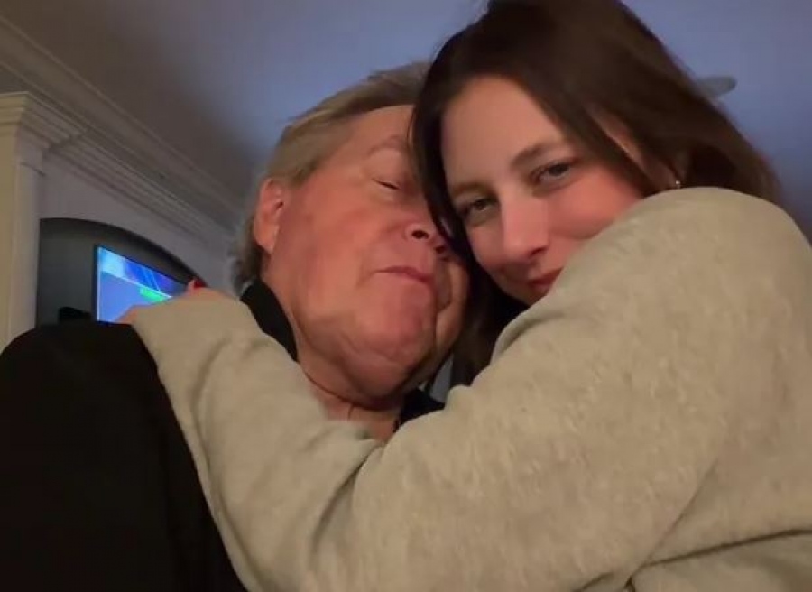 Τι να πεις! - 24χρονη έκανε σχέση με τον κολλητό του... πατέρα της, 44 χρόνια μεγαλύτερό της