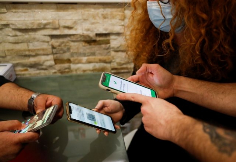 Ιταλία: Έρχεται το «σούπερ πράσινο πάσο» εμβολιασμένων