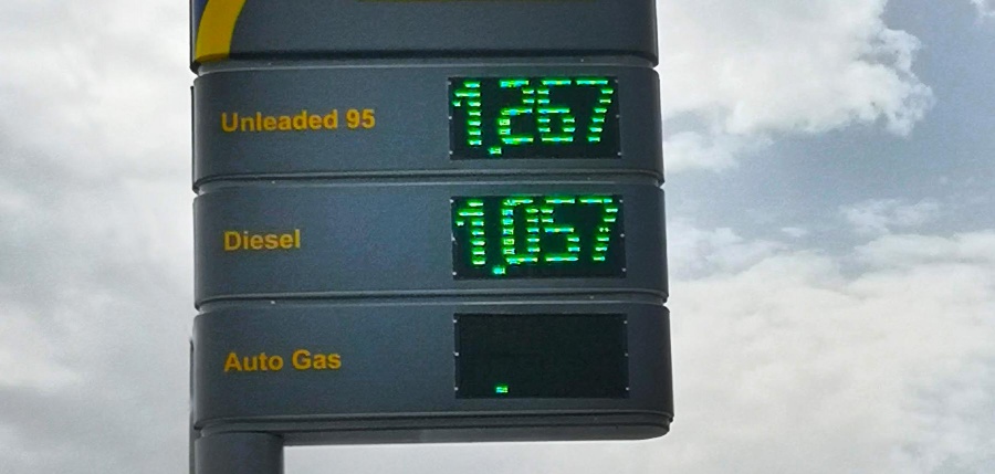 Γιατί η βενζίνη δεν πρόκειται να γίνει πραγματικά φτηνή;