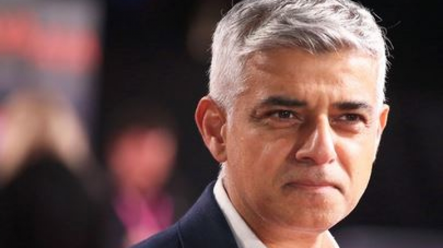 Khan (δήμαρχος Λονδίνου): Αναπόφευκτη η επιβολή νέων περιοριστικών μέτρων κατά της COVID-19