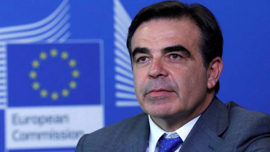 Εμβολιάστηκε κατά του κορωνοϊού ο αντιπρόεδρος της Κομισιόν Μαργαρίτης Σχοινάς