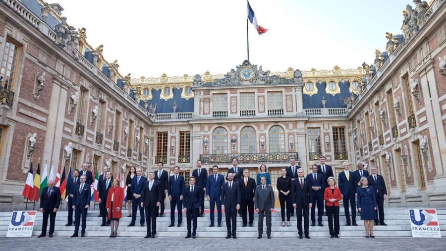 Σύνοδος Κορυφής: Δαπάνες 1 δισ. για στρατιωτική ενίσχυση της Ουκρανίας - «Όχι» σε ενεργειακό εμπάργκο στη Ρωσία