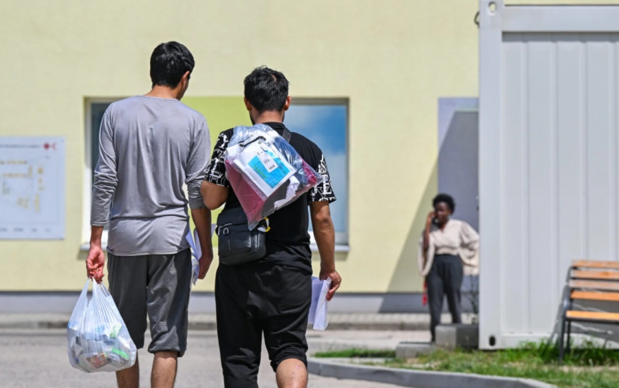 Έρευνα Insa: Το μεταναστευτικό πρώτο στην ατζέντα των ψηφοφόρων για τις επόμενες εκλογές, υπέρ της ειρήνης στην Ουκρανία οι Γερμανοί πολίτες