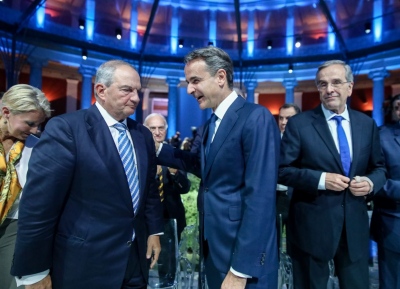 Βράζει η ΝΔ: Ξεκαθάρισμα λογαριασμών με Καραμανλή και Σαμαρά από Μητσοτάκη... που βλέπει σχέδια ανατροπής από τους τέως