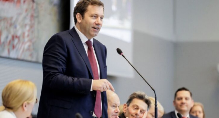 Guardian: Veto από το SPD στη Γερμανία για την παράδοση πυραύλων Taurus στην Ουκρανία λόγω υψηλού κόστους