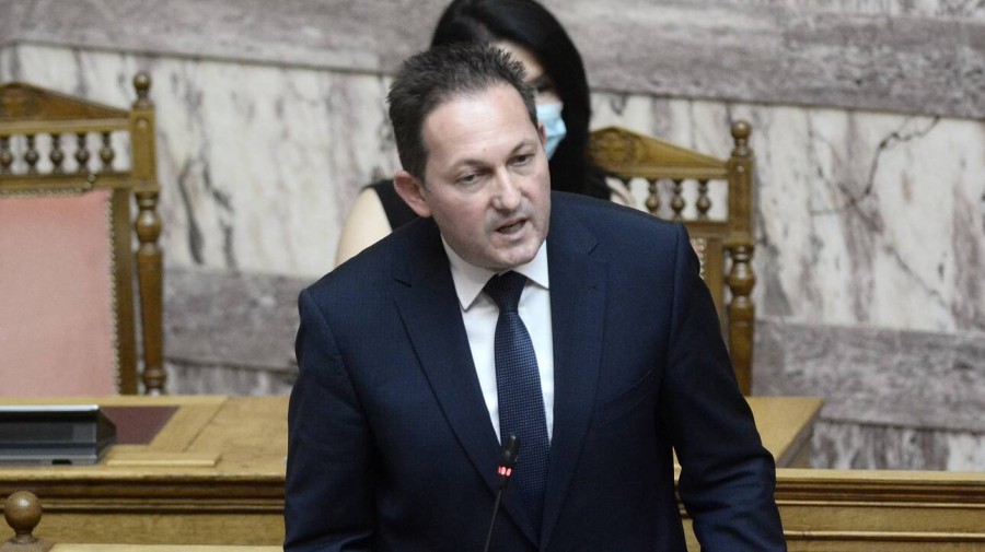 Πέτσας: Τροπολογία για τις διαφημίσεις στα ΜΜΕ - Στο 9,9% οι εκπτώσεις