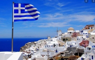 Για ποιες χώρες ανοίγει τις πύλες της η Ελλάδα - Τι ισχύει για τους επισκέπτες, τις πτήσεις, τα χερσαία σημεία εισόδου και τις θαλάσσιες πύλες εισόδου