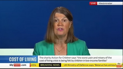 Πρόκληση από Βρετανίδα υπουργό εν μέσω ανόδου των τιμών: «Δουλέψτε σκληρότερα και περισσότερες ώρες»