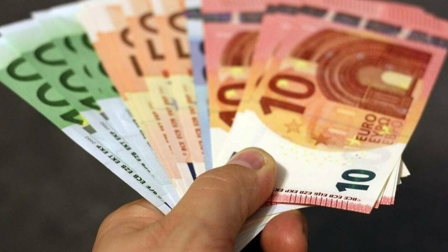 Με τον κανονικό μισθό θα επιδοτούνται οι εισφορές απ’ τον προϋπολογισμό για όσους βρίσκονται σε αναστολή