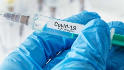 Χάος με την τρίτη δόση των εμβολίων Covid 19 - Ενισχυτική ή αναμνηστική, ουδείς γνωρίζει αν πρέπει να την κάνει