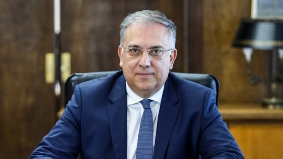 Σε κατ' οίκον αγωγή μετά από έντονη αδιαθεσία ο ΥΠΕΣ Τάκης Θεοδωρικάκος