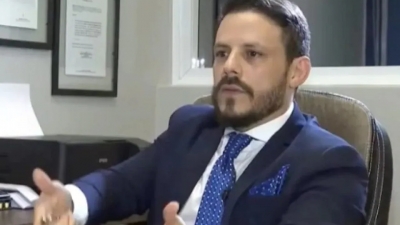 Σοκαριστικό δυστύχημα δικηγόρου που μπήκε σε μαγνητικό τομογράφο με όπλο