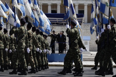 Παρελάσεις υπό το βλέμμα της … ΕΛΑΣ – 1.600 αστυνομικοί στην Αθήνα για αποτροπή επεισοδίων