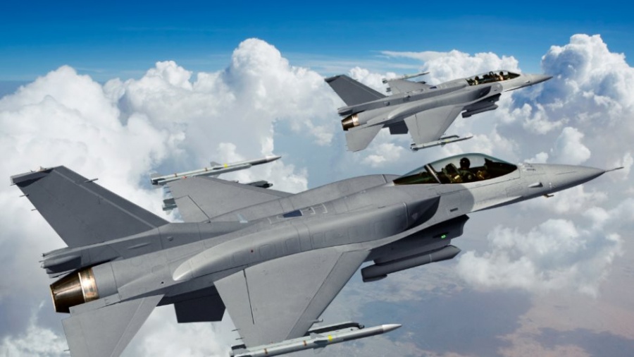 Βουλγαρία: To κοινοβούλιο επικύρωσε την αγορά οκτώ αμερικανικών μαχητικών αεροσκαφών F-16
