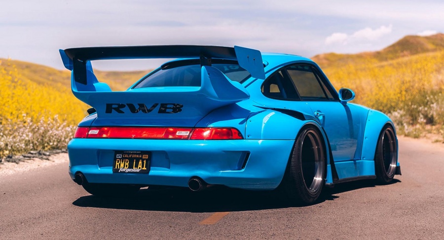 Χάρμα οφθαλμών αυτή η πανέμορφη Porsche 911 Riviera Blue