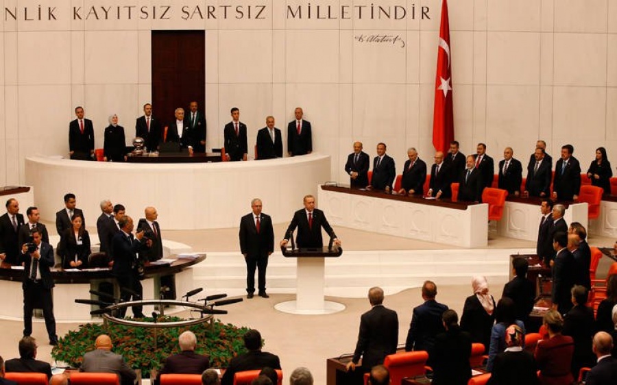 Τουρκία: Ορκίστηκε για μια νέα πενταετή θητεία ενισχυμένων εξουσιών ο Erdogan