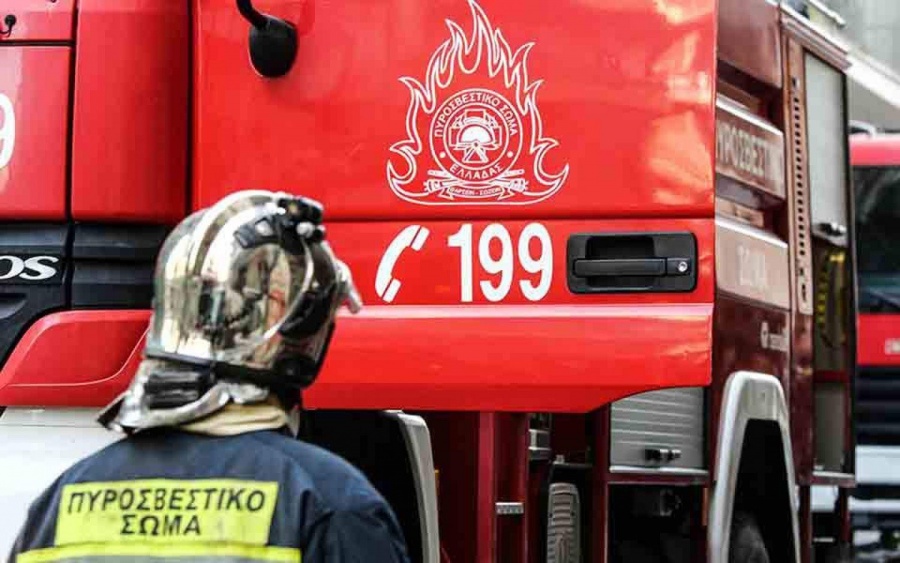 Πυρκαγιά κατέστρεψε ολοσχερώς βιοτεχνία στη Λάρισα
