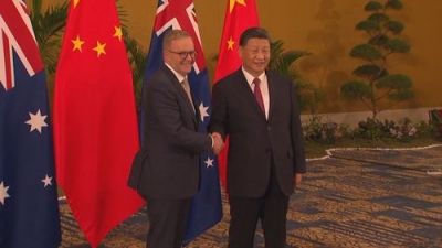 Στο περιθώριο της συνόδου G20, οι ηγέτες Κίνας και Αυστραλίας επιχειρούν να αναθερμάνουν τις σχέσεις τους