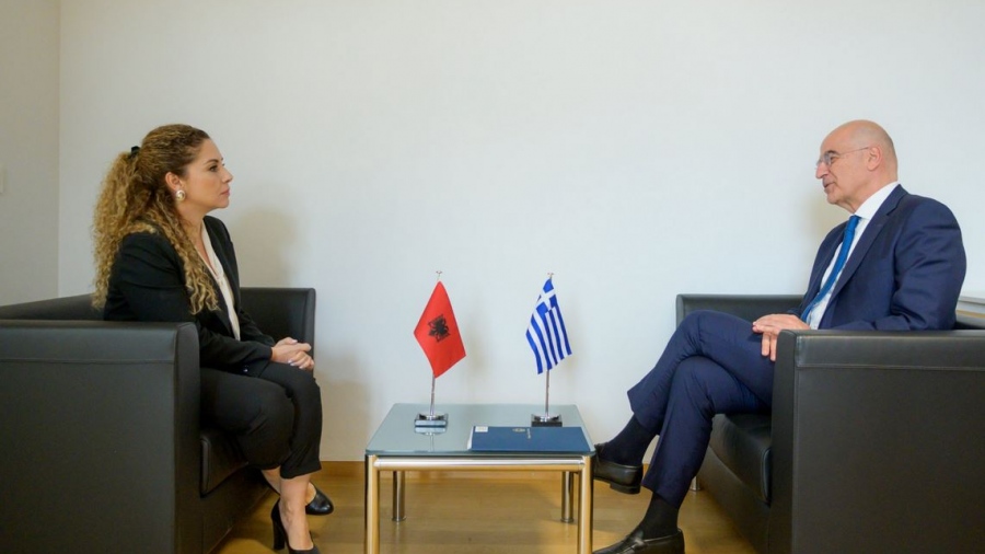 Στις Βρυξέλλες ο Δένδιας - Συνάντηση με την ΥΠΕΞ Αλβανίας για τον Μπελέρη
