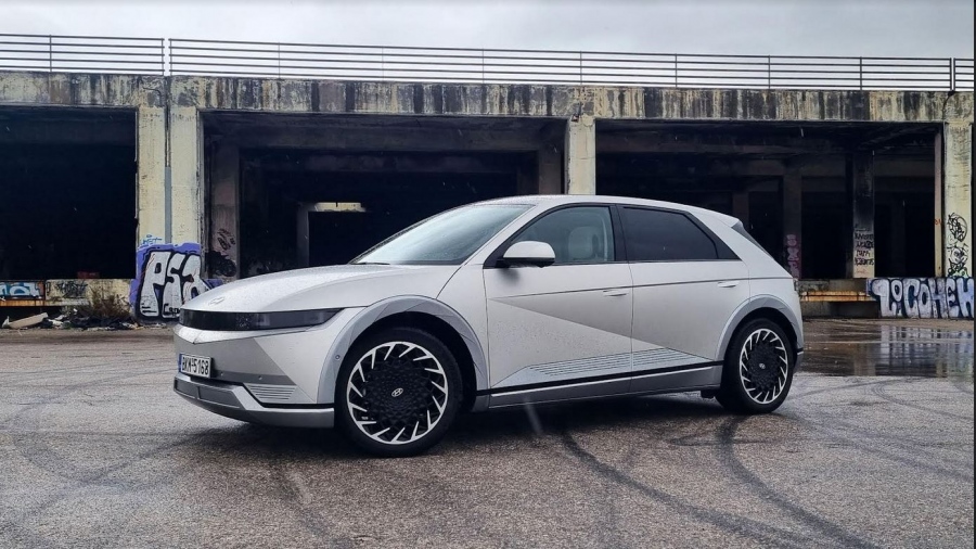 Δοκιμάζουμε το ξεχωριστό Hyundai Ioniq 5 AWD 325 PS 77 kWh